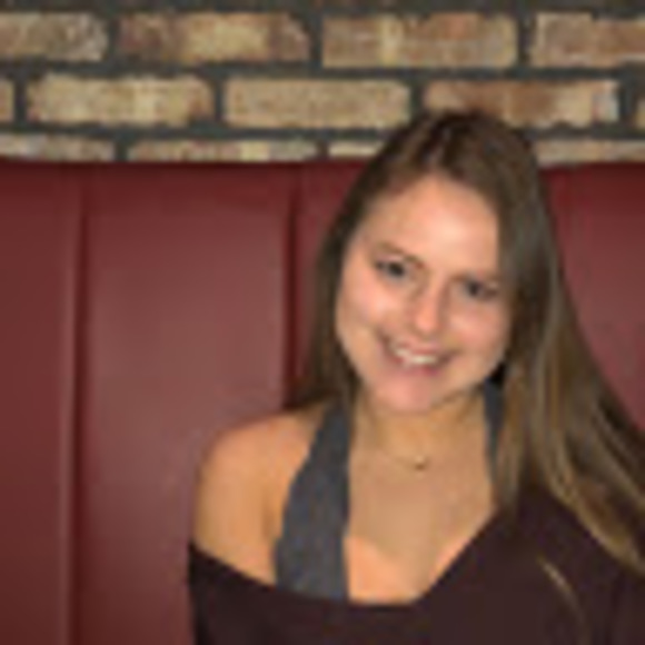 Meet your Posher, Jana - Picture 1 of 1